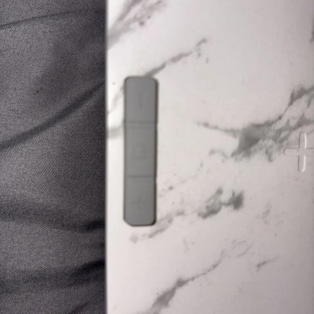 iGor 4 in 1 Wireless Charger Stand with Speaker w/Wireless Charger